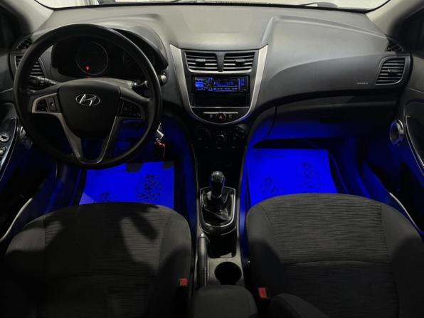 Hyundai Solaris I Рестайлинг с пробегом 2015 года, цена 802 000 рублей, 207843 км, седан, Автокод Объявления
