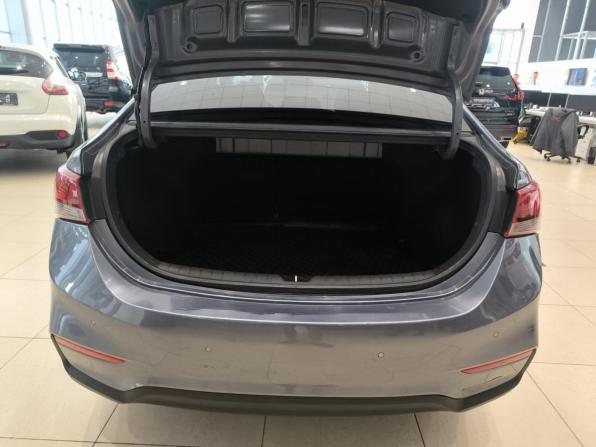 Hyundai Solaris II с пробегом 2017 года, цена 1 150 000 рублей, 165764 км, седан, Автокод Объявления