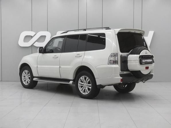 Mitsubishi Pajero IV Рестайлинг 1 с пробегом 2014 года, цена 2 080 000 рублей, 209799 км, внедорожник, Автокод Объявления