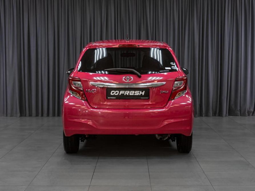 Toyota Vitz III (XP130) Рестайлинг Тюмень  - изображение 4