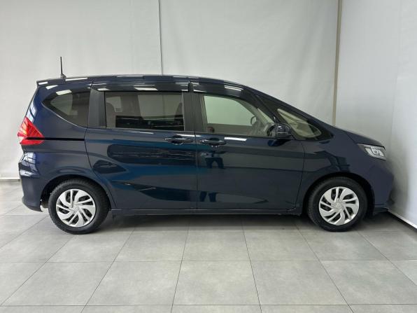 Honda Freed II Рестайлинг с пробегом 2020 года, цена 1 555 000 рублей, 59515 км, компактвэн, Автокод Объявления