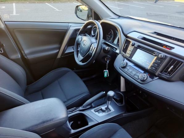 Toyota RAV4 IV (XA40) Рестайлинг с пробегом 2015 года, цена 1 999 000 рублей, 182319 км, внедорожник, Автокод Объявления