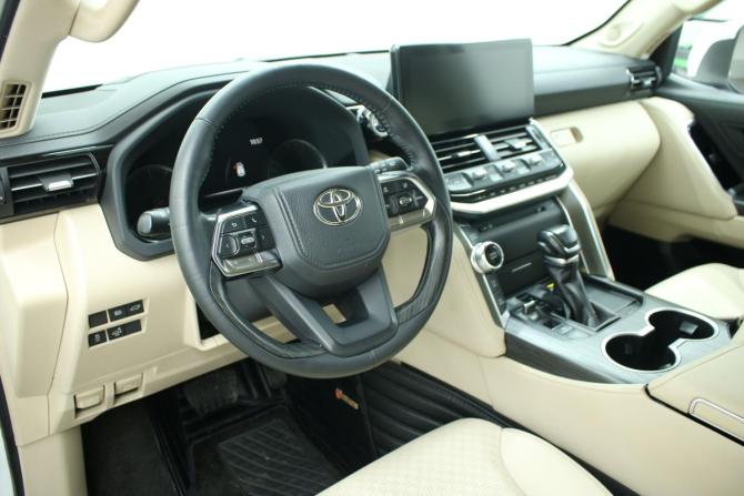 Toyota Land Cruiser 300 Series с пробегом 2021 года, цена 10 300 000 рублей, 117853 км, внедорожник, Автокод Объявления