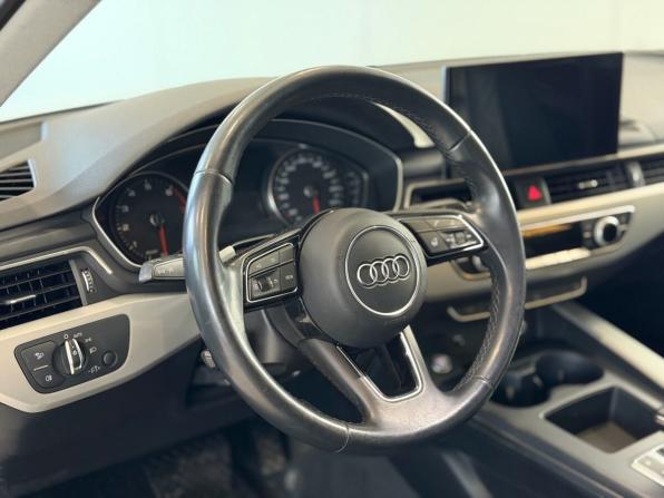 Audi A4 V (B9) Рестайлинг с пробегом 2020 года, цена 2 100 000 рублей, 167131 км, седан, Автокод Объявления