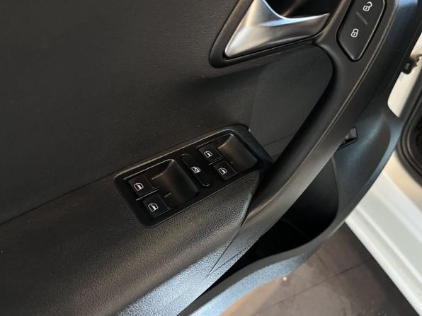 Volkswagen Polo V Рестайлинг с пробегом 2019 года, цена 1 480 000 рублей, 99725 км, седан, Автокод Объявления