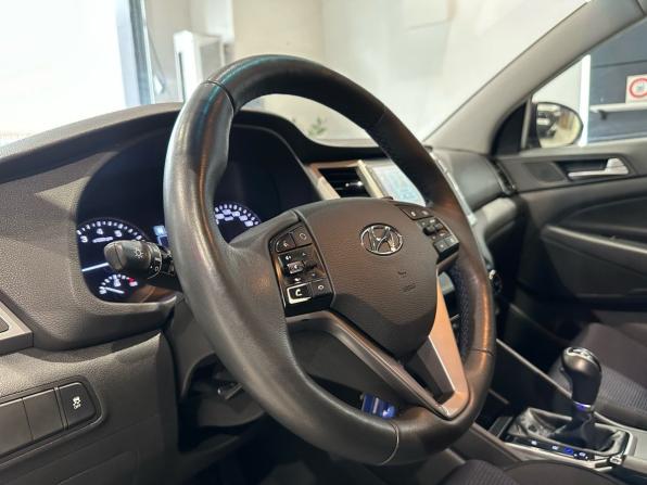 Hyundai Tucson III с пробегом 2016 года, цена 1 820 000 рублей, 195123 км, внедорожник, Автокод Объявления