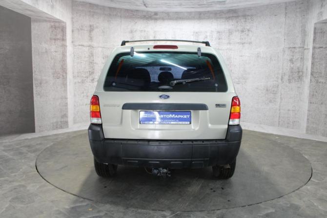 Ford Escape I Рестайлинг с пробегом 2004 года, цена 450 000 рублей, 196377 км, внедорожник, Автокод Объявления