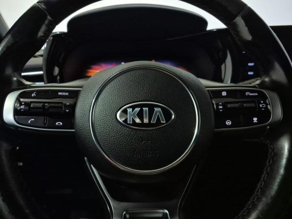 Kia K5 III с пробегом 2021 года, цена 2 400 000 рублей, 108723 км, седан, Автокод Объявления