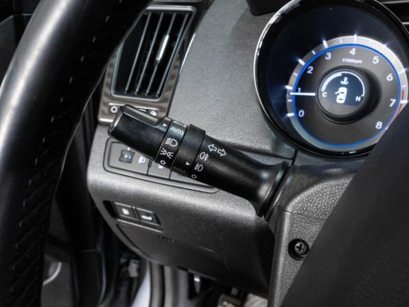 Hyundai Sonata VI (YF) с пробегом 2010 года, цена 799 000 рублей, 265511 км, седан, Автокод Объявления
