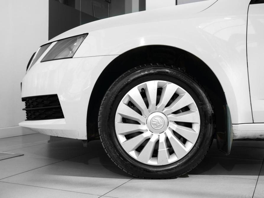 Skoda Octavia III (A7) Рестайлинг Тверь  - изображение 9