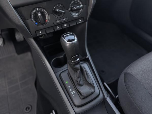 Skoda Rapid I Рестайлинг с пробегом 2018 года, цена 1 299 000 рублей, 101953 км, лифтбек, Автокод Объявления