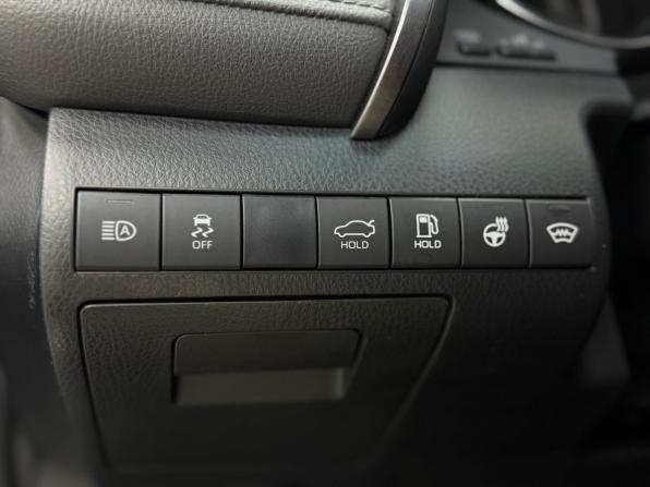 Toyota Camry VIII (XV70) Рестайлинг с пробегом 2021 года, цена 3 150 000 рублей, 95946 км, седан, Автокод Объявления