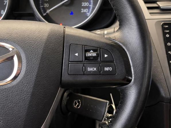 Mazda 3 II (BL) Рестайлинг с пробегом 2013 года, цена 857 000 рублей, 209856 км, седан, Автокод Объявления