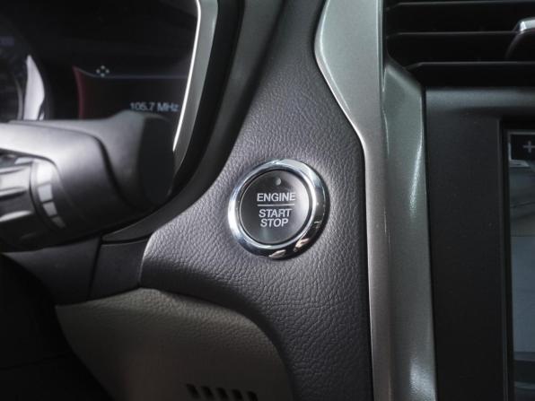 Ford Fusion (North America) II Рестайлинг с пробегом 2018 года, цена 1 399 000 рублей, 108000 км, седан, Автокод Объявления
