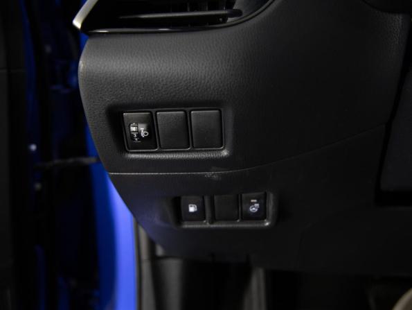 Toyota C-HR I с пробегом 2019 года, цена 2 395 000 рублей, 51056 км, внедорожник, Автокод Объявления