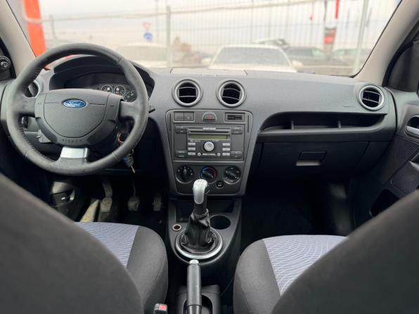 Ford Fusion I Рестайлинг с пробегом 2007 года, цена 330 000 рублей, 253800 км, хэтчбек, Автокод Объявления