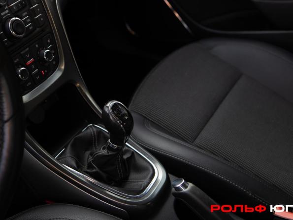 Opel Astra J с пробегом 2011 года, цена 598 000 рублей, 165011 км, хэтчбек, Автокод Объявления