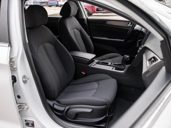 Hyundai Sonata VII (LF) Рестайлинг с пробегом 2019 года, цена 1 549 000 рублей, 241842 км, седан, Автокод Объявления