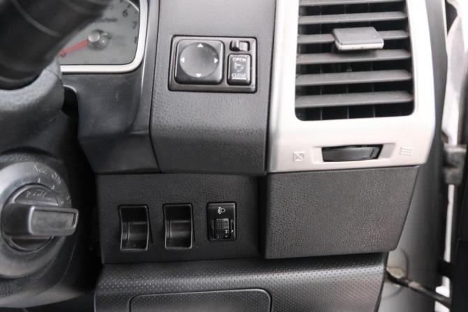 Nissan Wingroad II (Y11) Рестайлинг с пробегом 2005 года, цена 349 000 рублей, 244416 км, универсал, Автокод Объявления