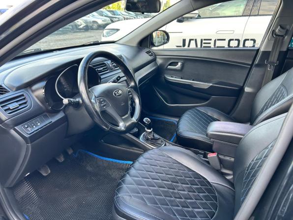 Kia Rio III Рестайлинг с пробегом 2016 года, цена 941 000 рублей, 185763 км, седан, Автокод Объявления