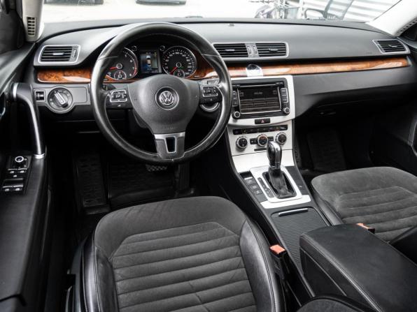 Volkswagen Passat B7 с пробегом 2012 года, цена 1 180 000 рублей, 271812 км, седан, Автокод Объявления