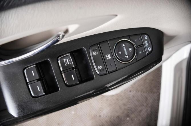 Kia Carnival III с пробегом 2020 года, цена 2 999 000 рублей, 151900 км, минивэн, Автокод Объявления