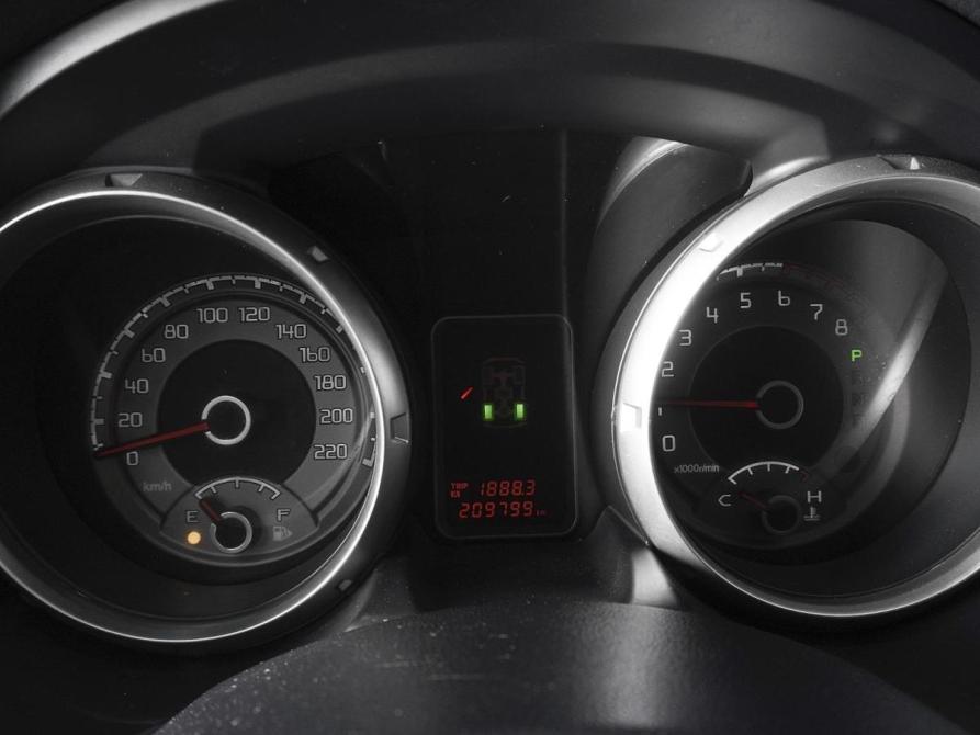 Mitsubishi Pajero IV Рестайлинг 1 Ростов-на-Дону  - изображение 18