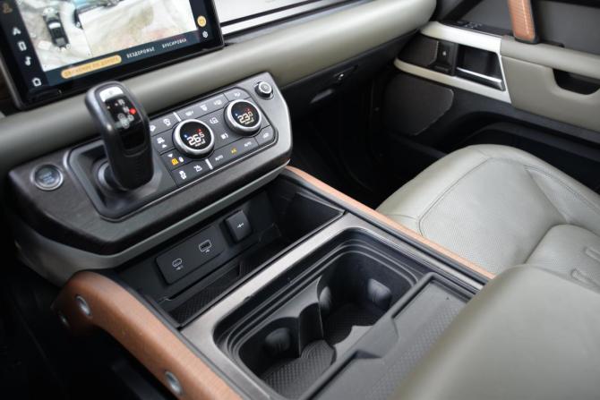 Land Rover Defender II с пробегом 2020 года, цена 6 190 000 рублей, 90370 км, внедорожник, Автокод Объявления