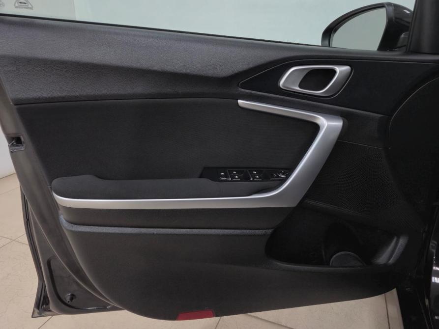 Kia Ceed III Рестайлинг Альметьевск  - изображение 9