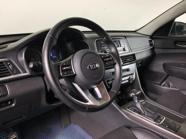 Kia Optima IV Рестайлинг с пробегом 2020 года, цена 1 650 000 рублей, 60119 км, седан, Автокод Объявления