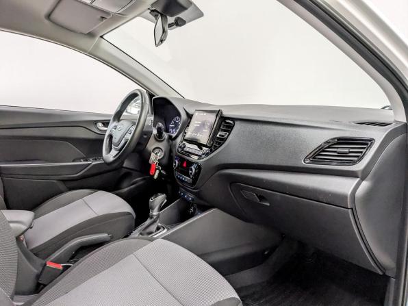 Hyundai Solaris II Рестайлинг с пробегом 2022 года, цена 1 890 000 рублей, 36733 км, седан, Автокод Объявления