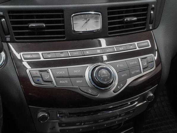 Infiniti Q70 I Рестайлинг с пробегом 2016 года, цена 2 189 000 рублей, 154861 км, седан, Автокод Объявления