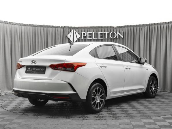 Hyundai Solaris II Рестайлинг с пробегом 2022 года, цена 1 640 000 рублей, 79128 км, седан, Автокод Объявления