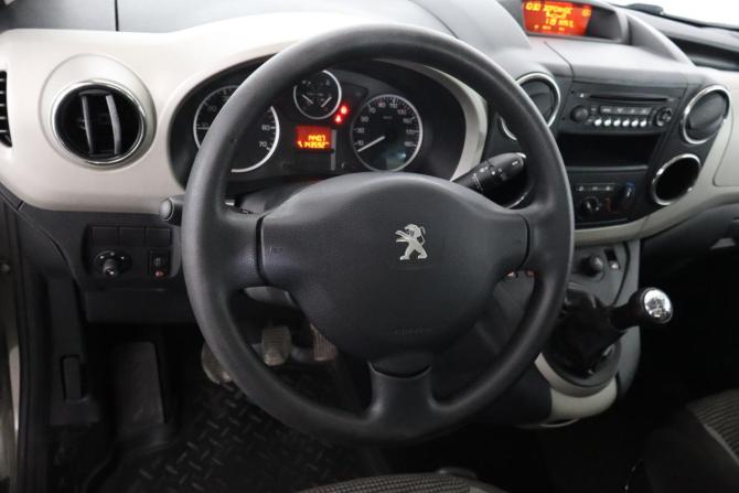 Peugeot Partner II Рестайлинг с пробегом 2013 года, цена 839 000 рублей, 142000 км, минивэн, Автокод Объявления