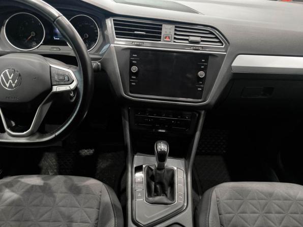 Volkswagen Tiguan II Рестайлинг с пробегом 2021 года, цена 2 600 000 рублей, 101000 км, внедорожник, Автокод Объявления