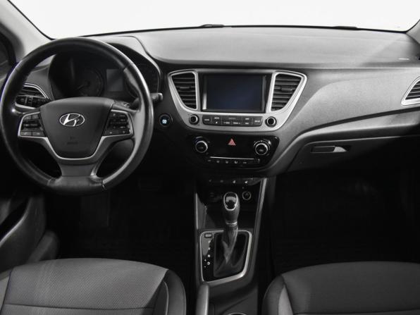 Hyundai Solaris II с пробегом 2020 года, цена 1 379 000 рублей, 124106 км, седан, Автокод Объявления