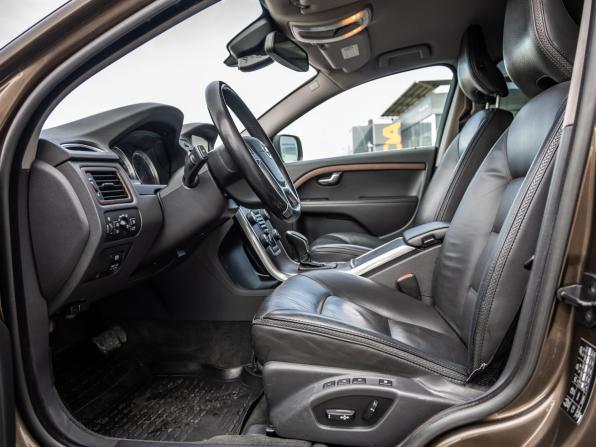 Volvo XC70 II с пробегом 2012 года, цена 1 378 000 рублей, 299373 км, универсал, Автокод Объявления