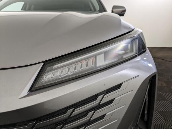 Changan Lamore с пробегом 2023 года, цена 1 900 000 рублей, 43759 км, седан, Автокод Объявления