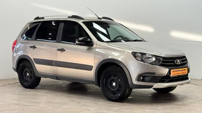 Lada (ВАЗ) Granta I Рестайлинг с пробегом 2022 года, цена 810 000 рублей, 63394 км, универсал, Автокод Объявления