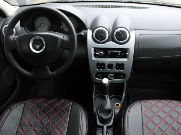 Renault Logan I Рестайлинг с пробегом 2011 года, цена 379 000 рублей, 154805 км, седан, Автокод Объявления