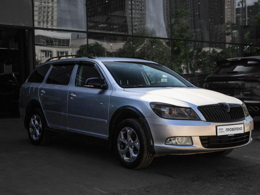 Skoda Octavia II (A5) Рестайлинг Москва  - изображение 3