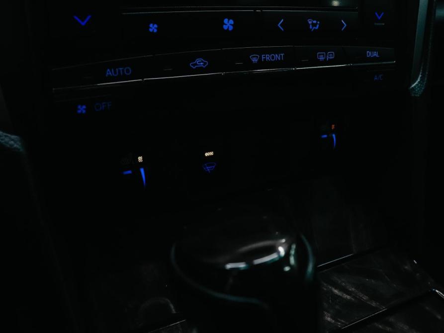 Toyota Camry VII (XV50) Рестайлинг Красноярск  - изображение 27