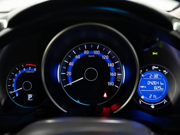 Honda Fit III с пробегом 2016 года, цена 1 090 000 рублей, 42700 км, хэтчбек, Автокод Объявления