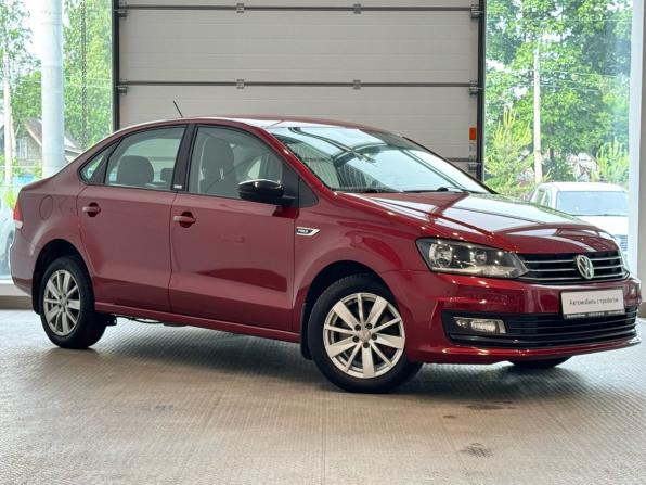 Volkswagen Polo V Рестайлинг с пробегом 2017 года, цена 1 149 000 рублей, 95000 км, седан, Автокод Объявления