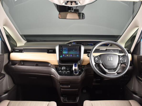 Honda Freed II с пробегом 2017 года, цена 1 299 995 рублей, 203833 км, компактвэн, Автокод Объявления