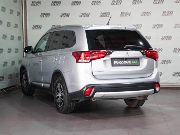 Mitsubishi Outlander III Рестайлинг 2 с пробегом 2016 года, цена 1 629 000 рублей, 175000 км, внедорожник, Автокод Объявления