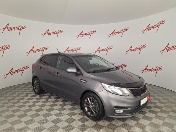 Kia Rio III Рестайлинг с пробегом 2017 года, цена 985 000 рублей, 151829 км, хэтчбек, Автокод Объявления