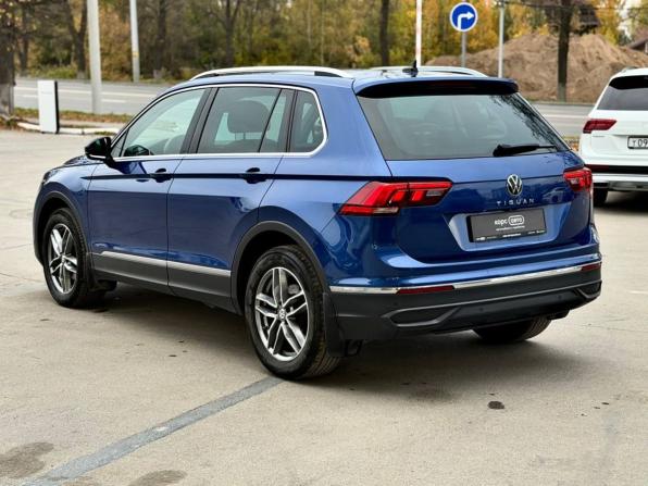 Volkswagen Tiguan II Рестайлинг с пробегом 2021 года, цена 2 639 000 рублей, 60362 км, внедорожник, Автокод Объявления