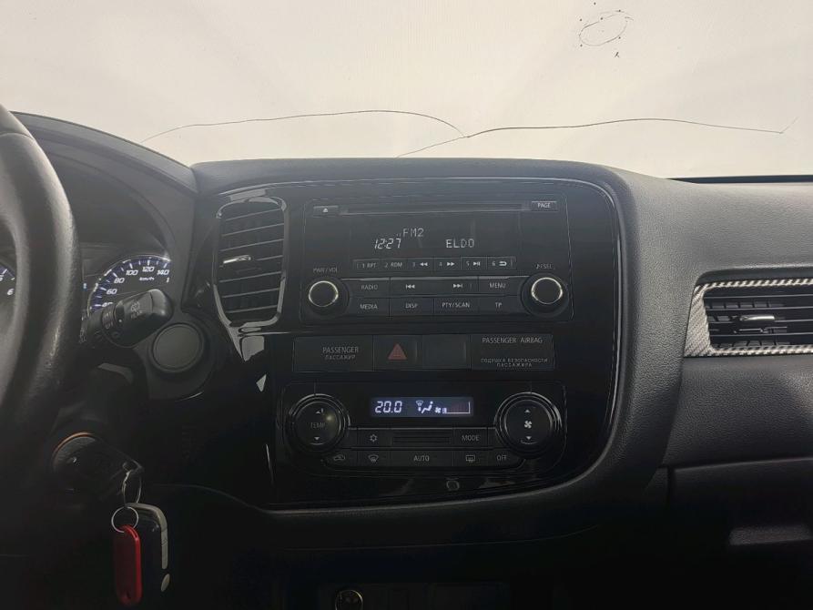 Mitsubishi Outlander III Рестайлинг 2 Санкт-Петербург  - изображение 25