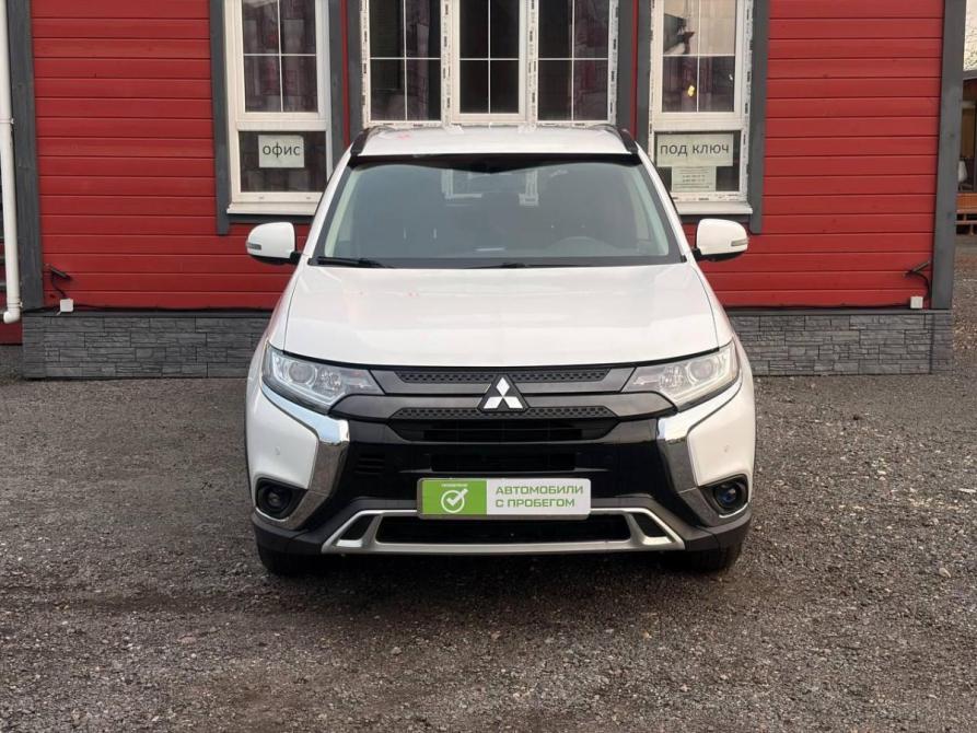 Mitsubishi Outlander III Рестайлинг 3 Санкт-Петербург  - изображение 2